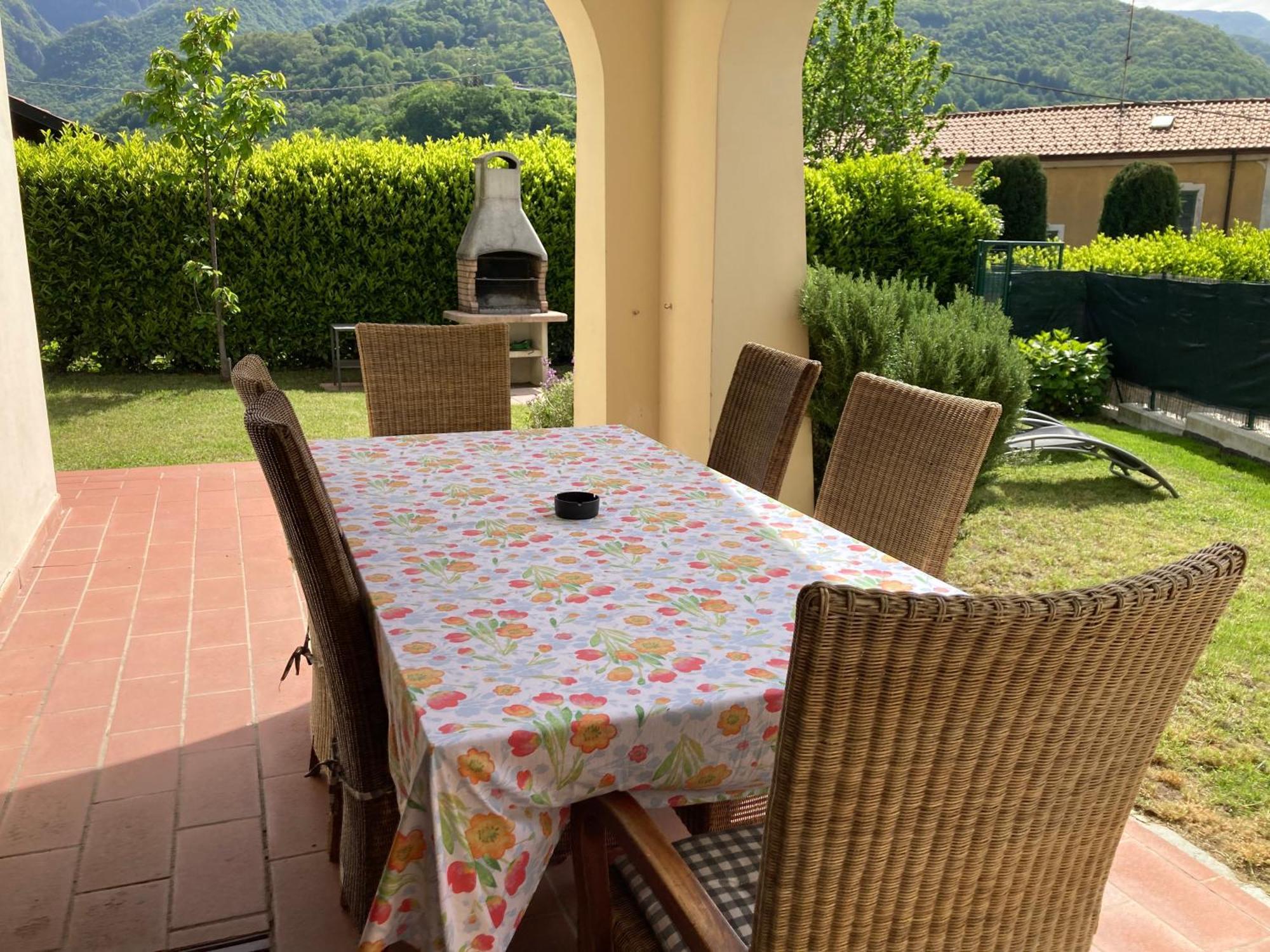 Villa Sasso Cavallo مانديلو ديل لاريو المظهر الخارجي الصورة
